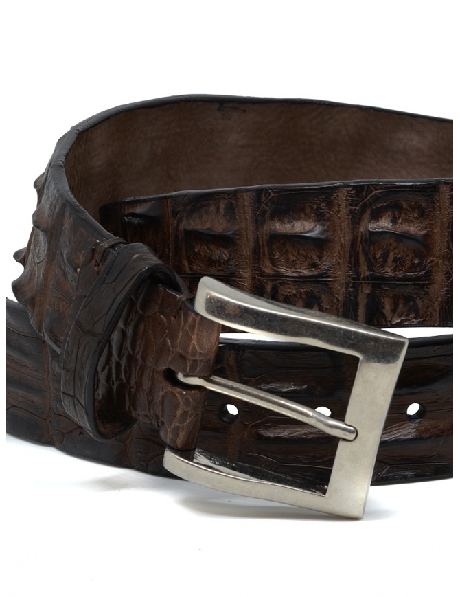 Cintura da uomo in pelle stampata coccodrillo